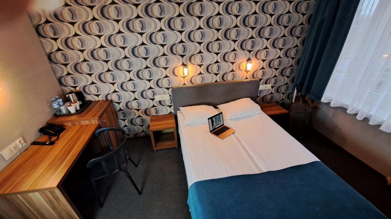 Hotel Mazowiecki Lodz Extérieur photo